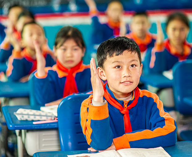 Đóng góp tích cực cho xã hội